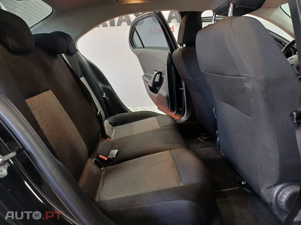 Mercedes-Benz A 180 Limousine Business line Auto