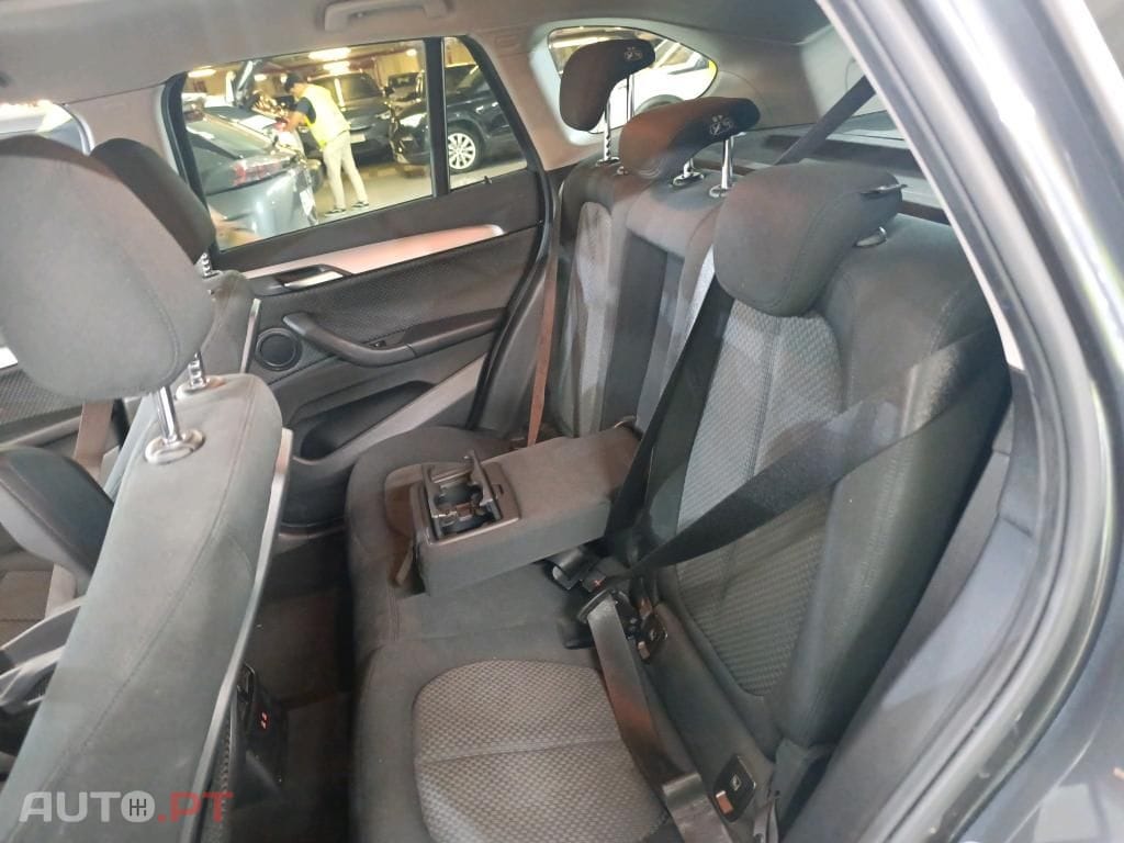 BMW X1 18 d sDrive Auto