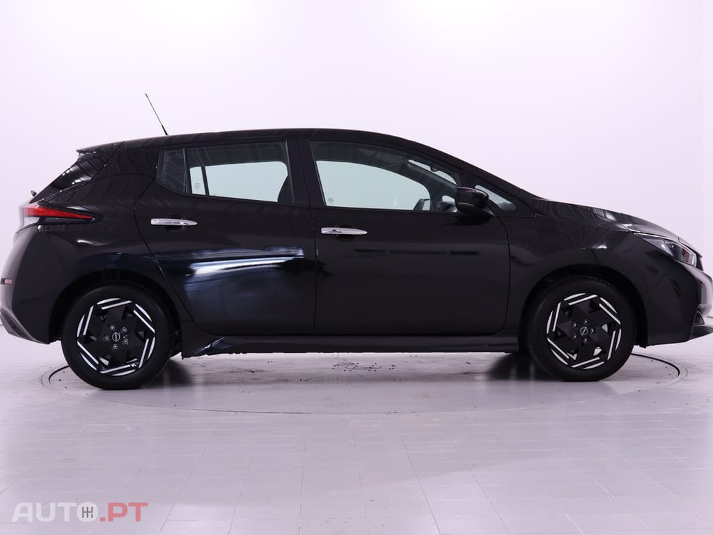 Nissan Leaf 5p 40kwh Acenta