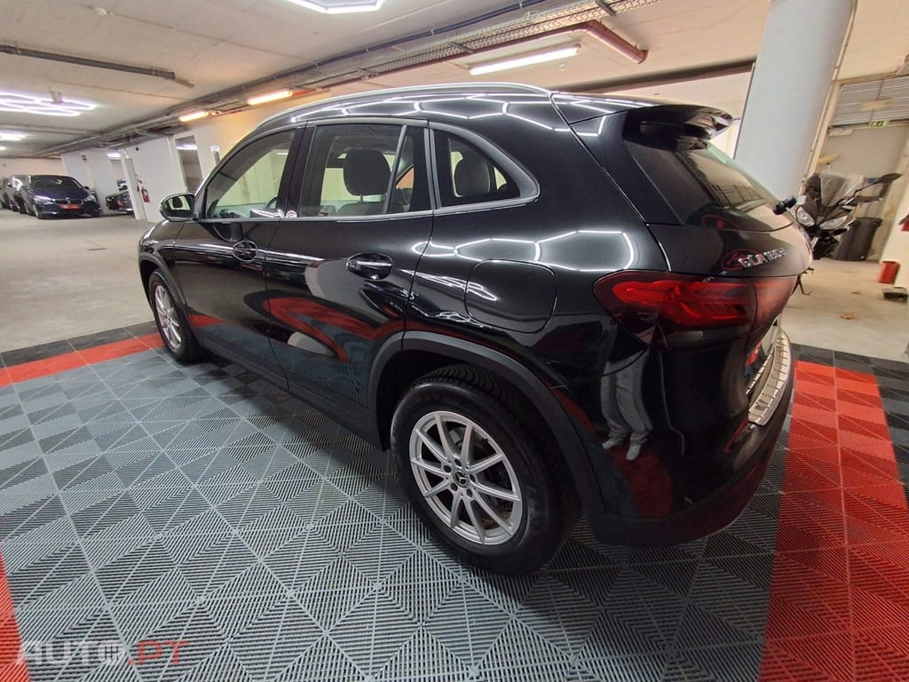 Mercedes-Benz GLA 180 d Progressive
