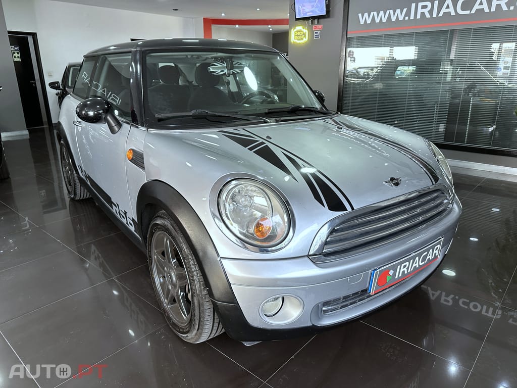 MINI Cooper Cooper R56