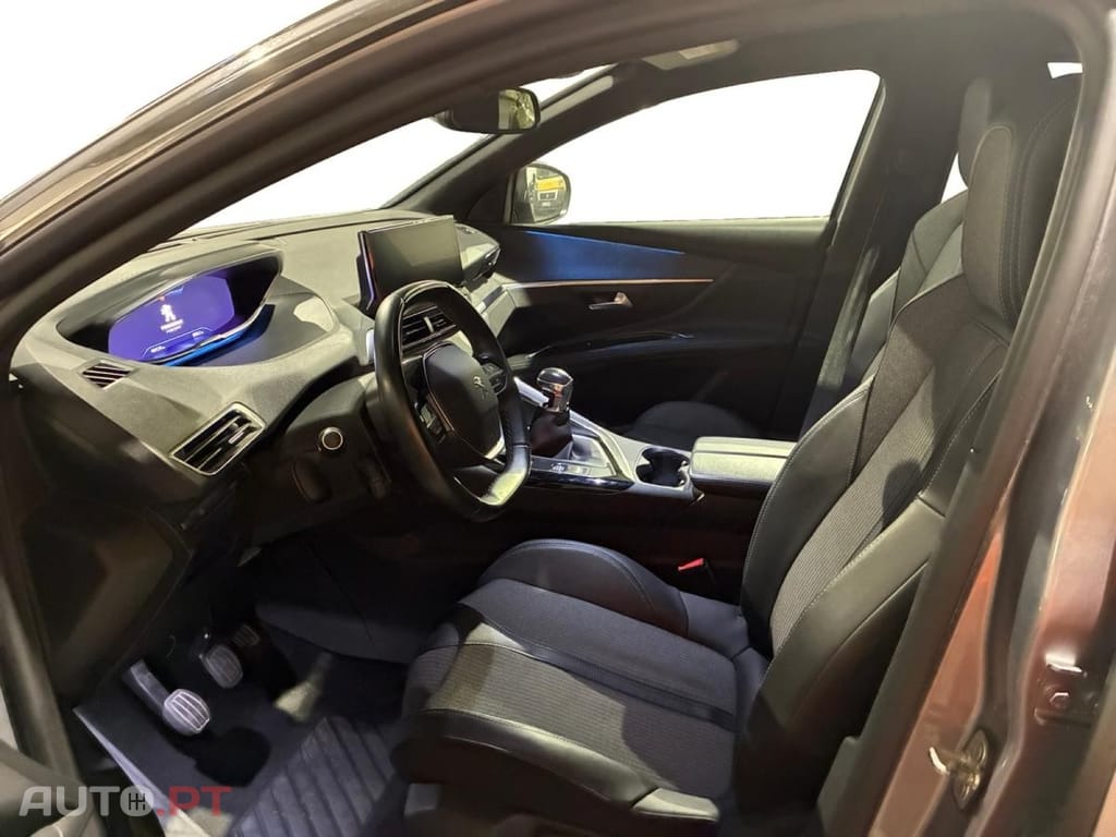 Peugeot 5008 1.2 PureTech Allure Pack