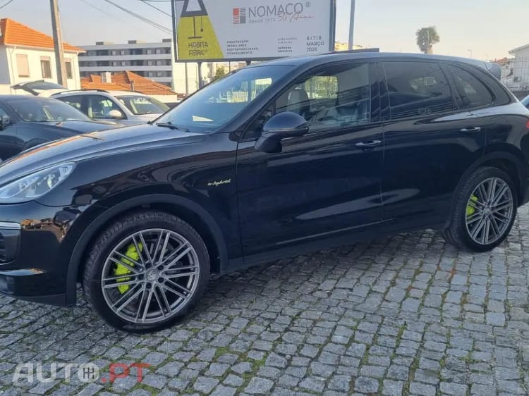 Porsche Cayenne S E-Hybrid