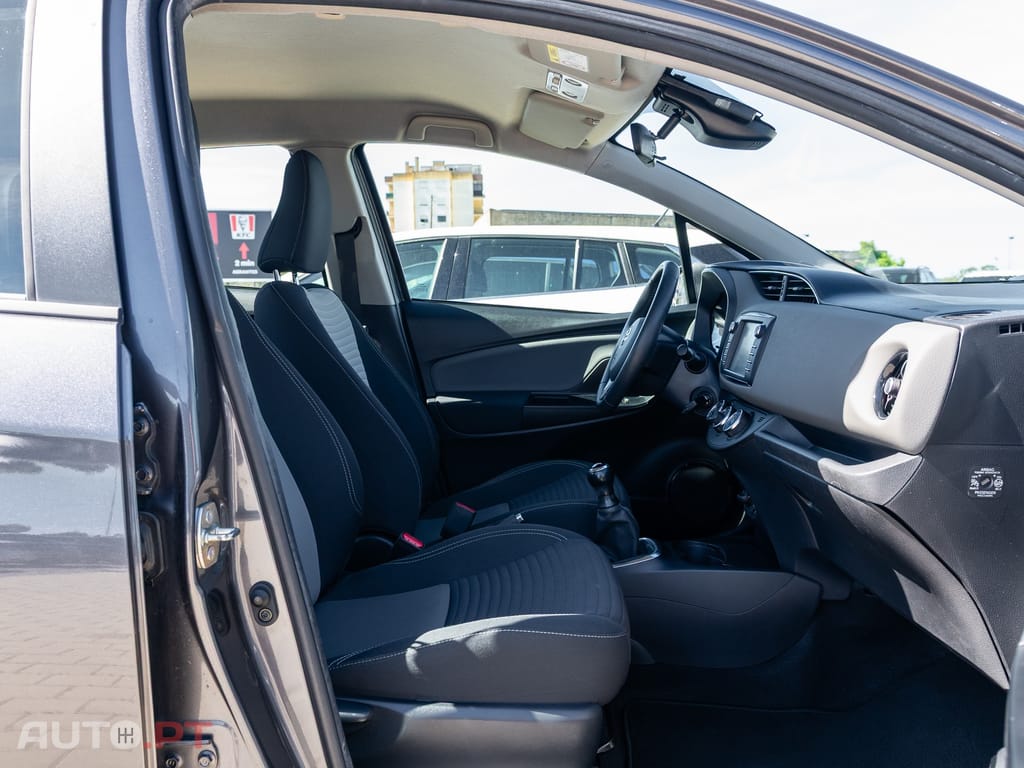 Toyota Yaris 1.0 VVT-i ACtive+AC