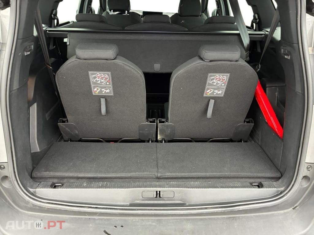 Peugeot 5008 1.2 PureTech Active Pack EAT8