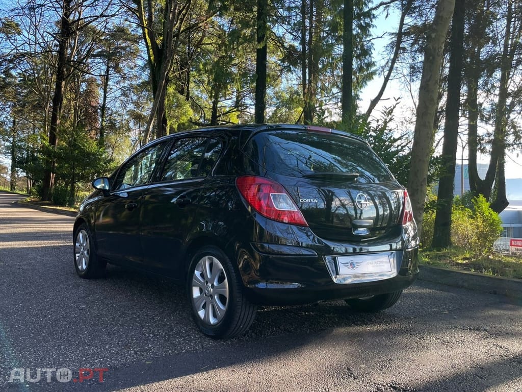 Opel Corsa 1.2 Enjoy