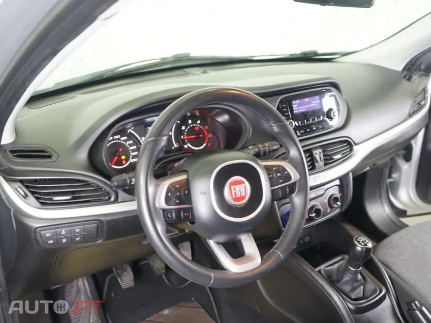 Fiat Tipo 1.3 M-Jet Lounge