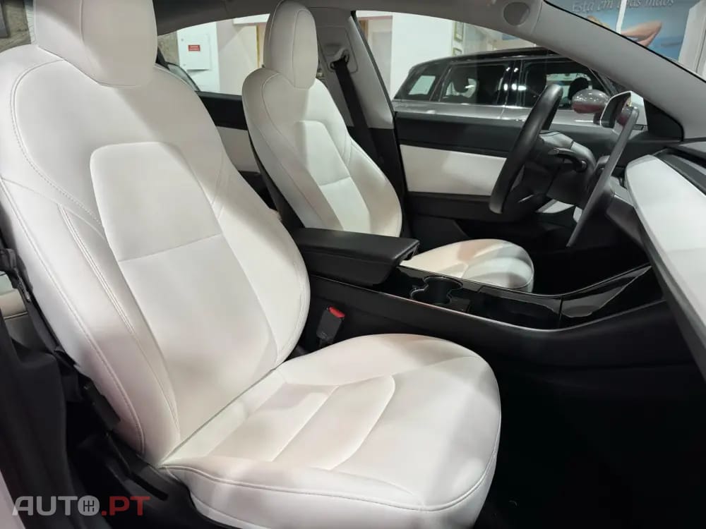 Tesla Model 3 Standard RWD Plus