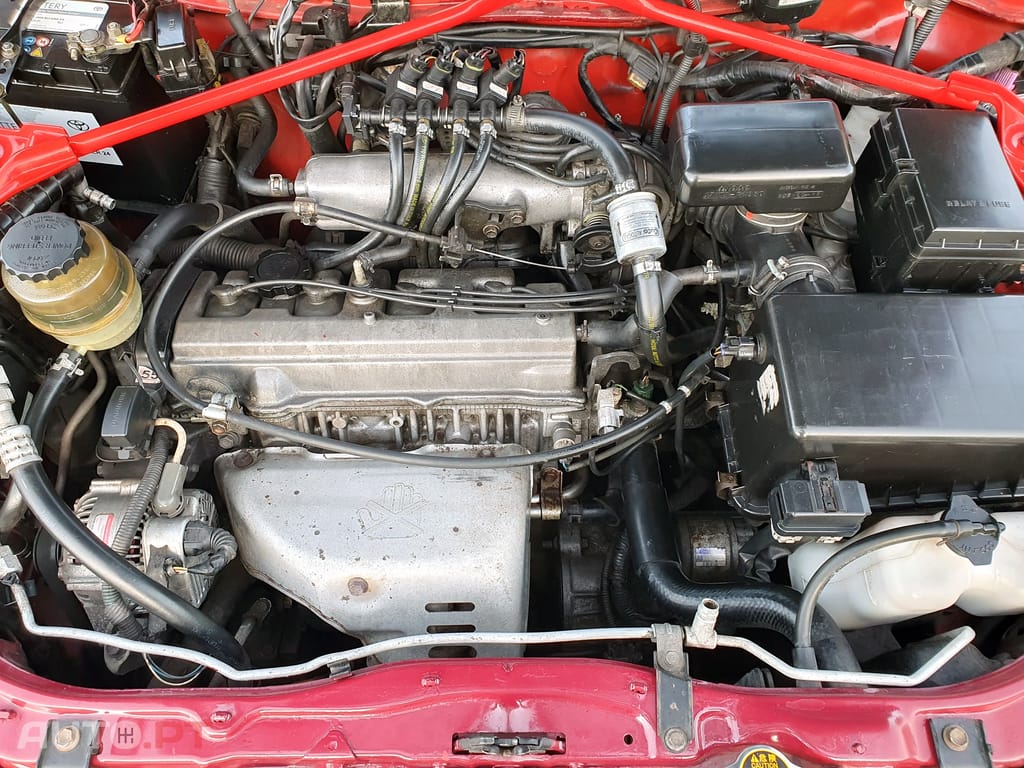Toyota RAV4 2.0i 16V