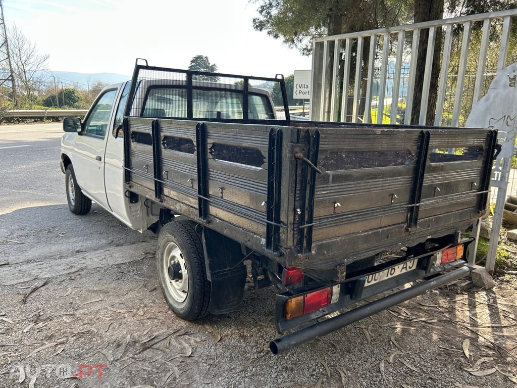 Nissan Pick Up D21 King Cab 2.5D 3Lugares