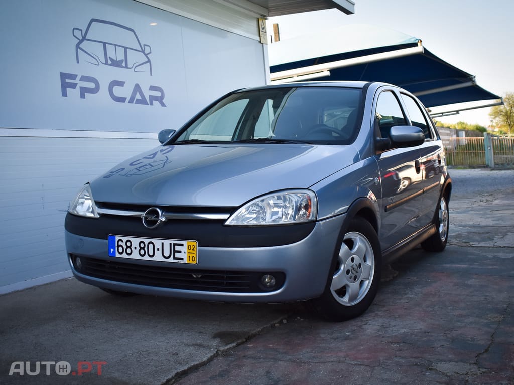 Opel Corsa 1.2 16V Elegance