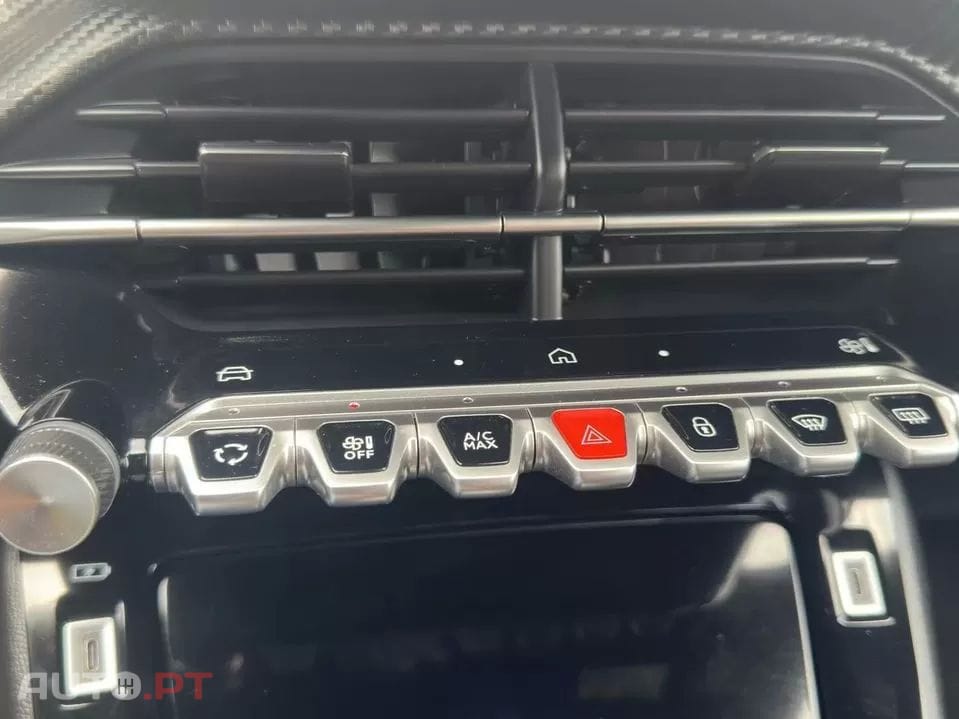 Peugeot 2008 1.2 Hybrid Allure e-DCS6