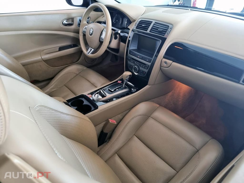 Jaguar XK 4.2 V8
