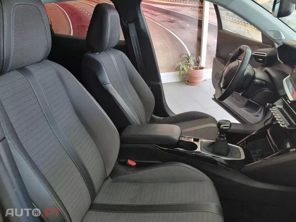 Peugeot 2008 PureTech 100 Stop&Start Active Pack