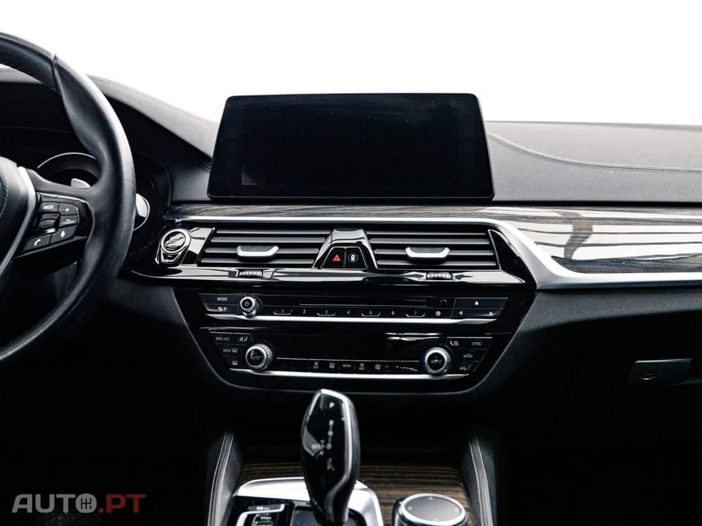 BMW 520 d Line Luxury Auto