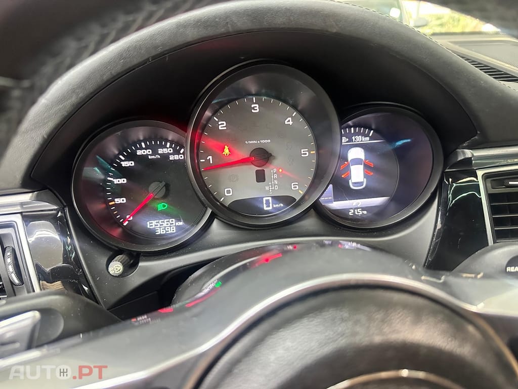Porsche Macan S
