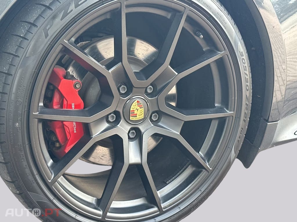 Porsche Taycan GTS I.V.A DEDUTIVEL 