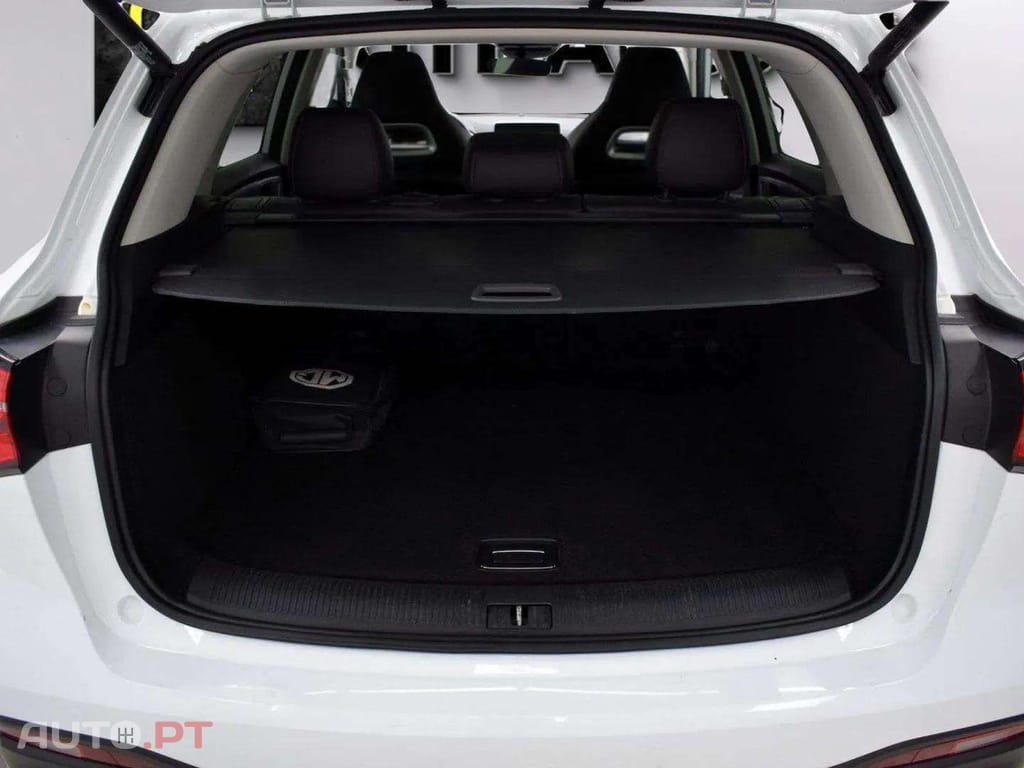 MG EHS 1.5 T-GDI PHEV LUXURY