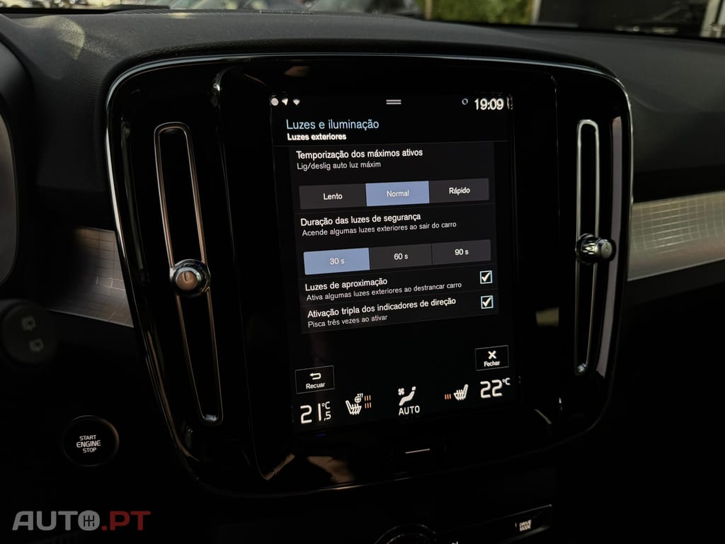 Volvo XC40 1.5 T4 PHEV Plus Dark