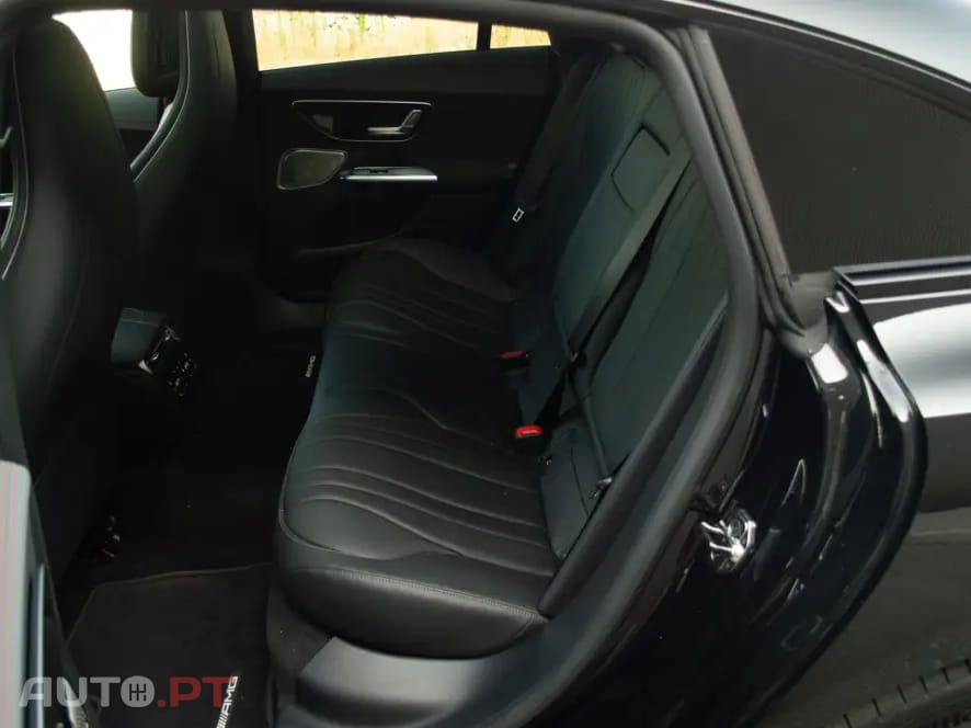 Mercedes-Benz EQE 350