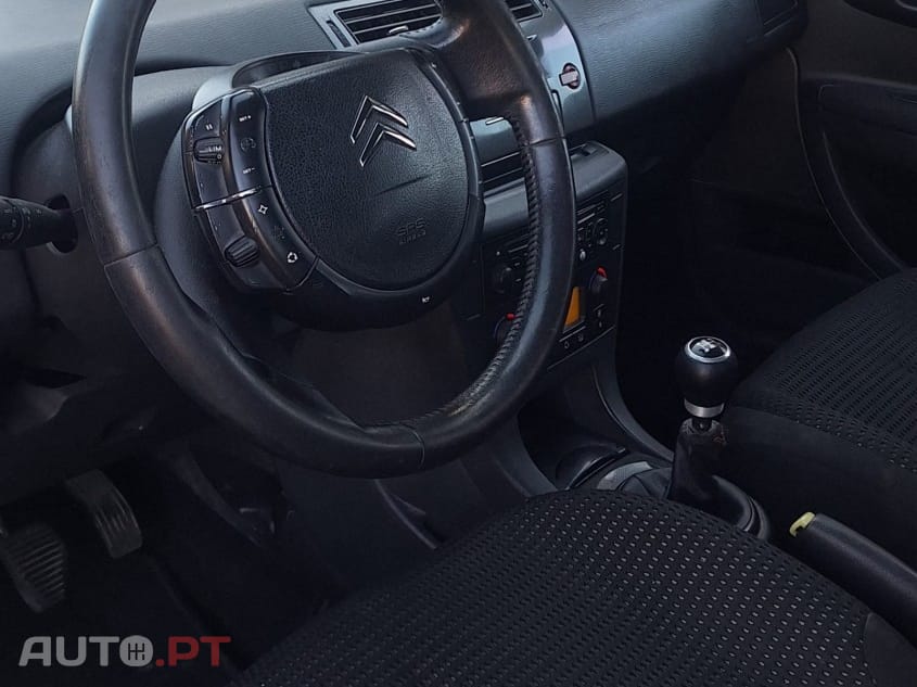 Citroen C4 1.6 HDi Attraction 106g