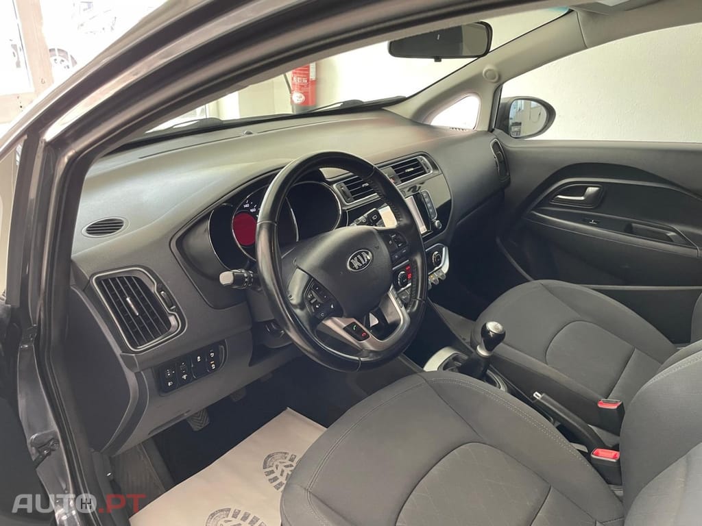 Kia Rio 1.2 CVVT SX