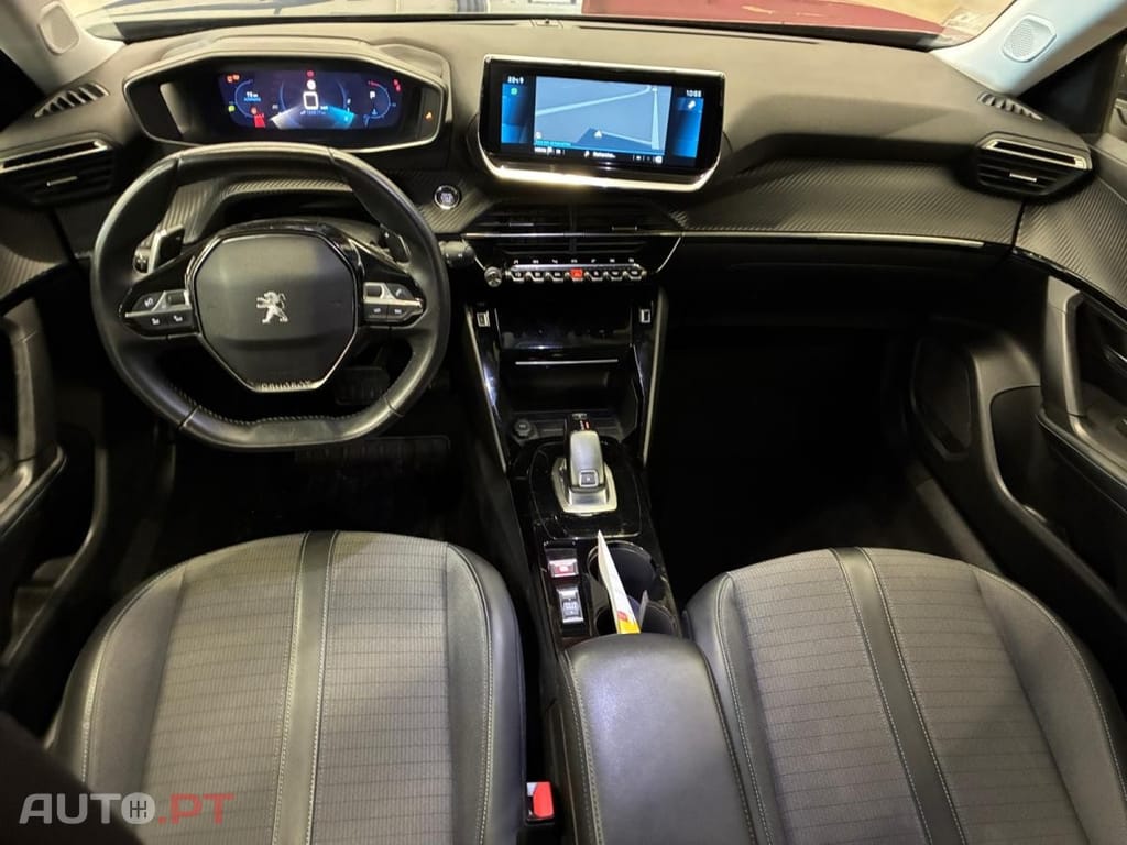 Peugeot 2008 1.5 BlueHDi Allure Pack EAT8