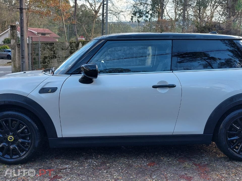 MINI Cooper Cooper SE