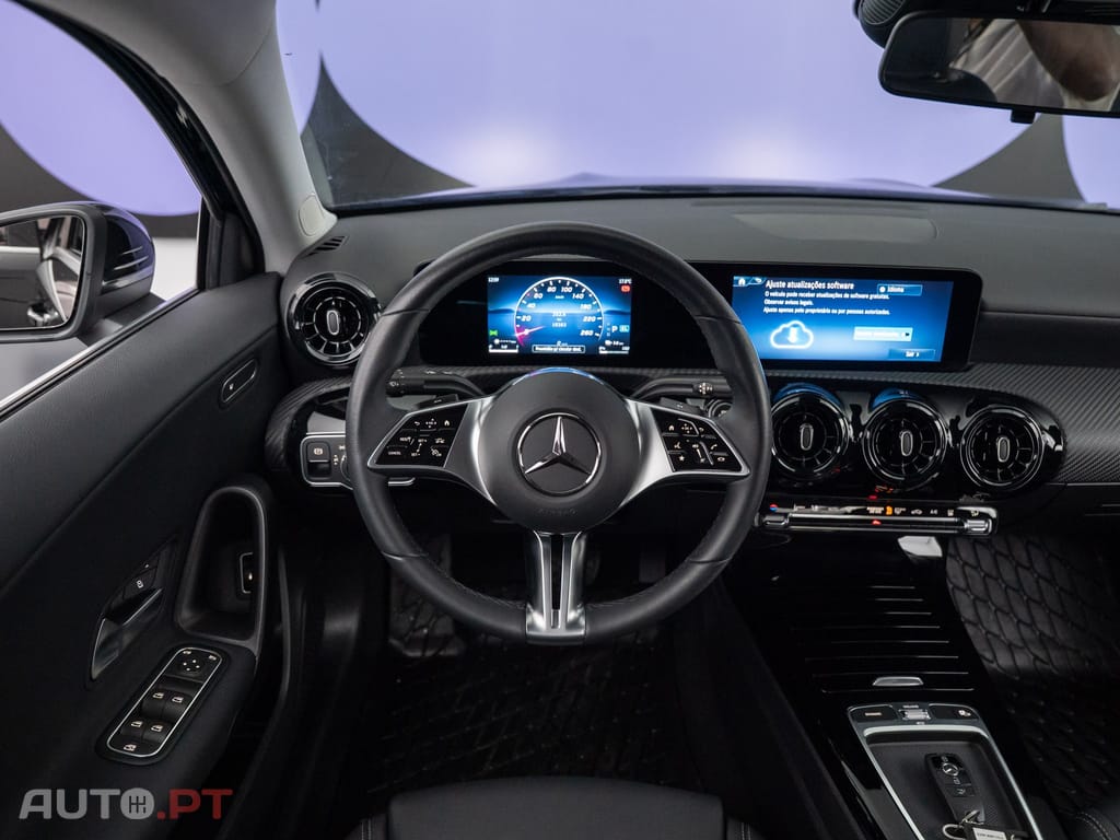 Mercedes-Benz A 250 e