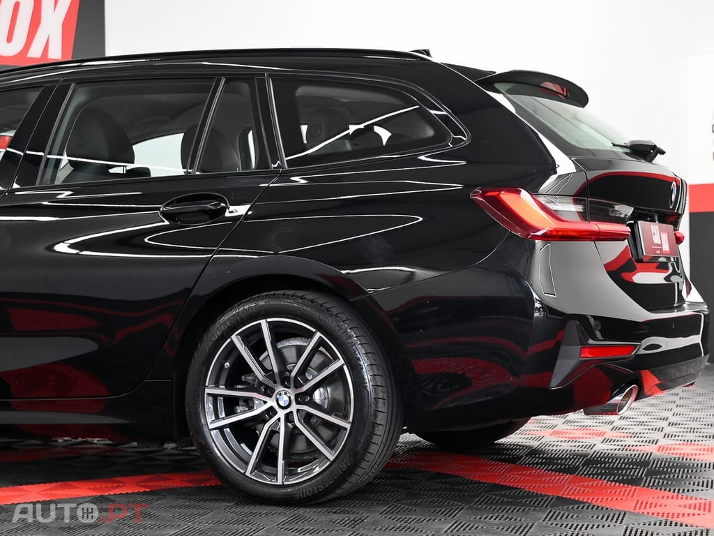 BMW 330 e Touring Line Sport Auto