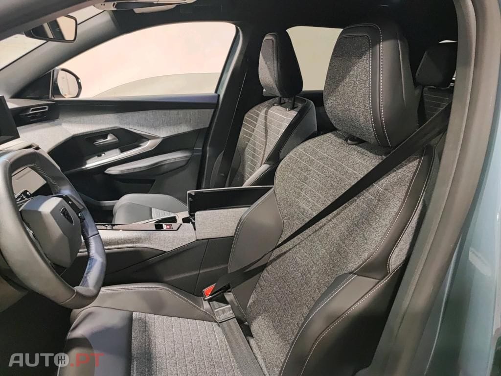 Peugeot E-5008 73 kWh Allure