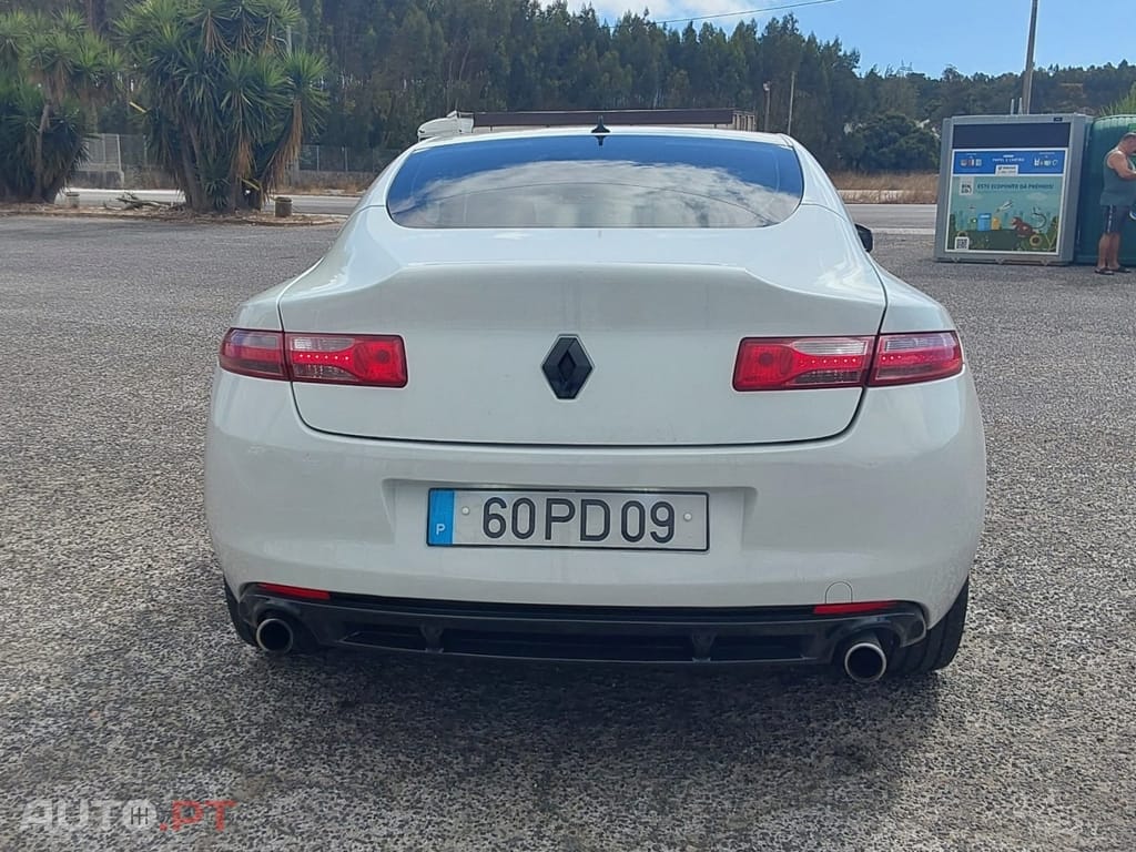 Renault Laguna Coupe Laguna Coupe 2.0 dCi Dynamique S 4Control
