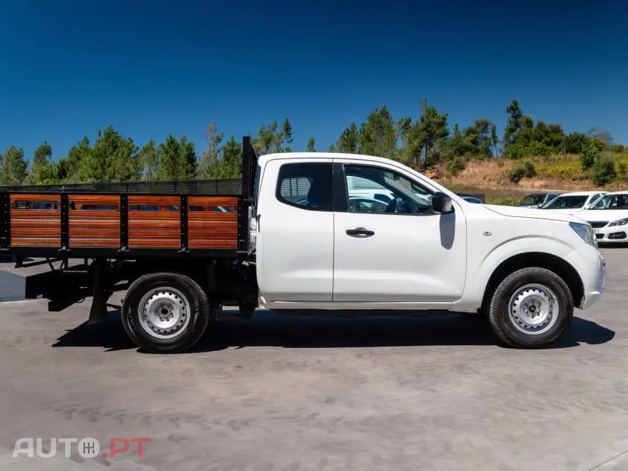 Nissan Navara 2.5 dCi CD LE