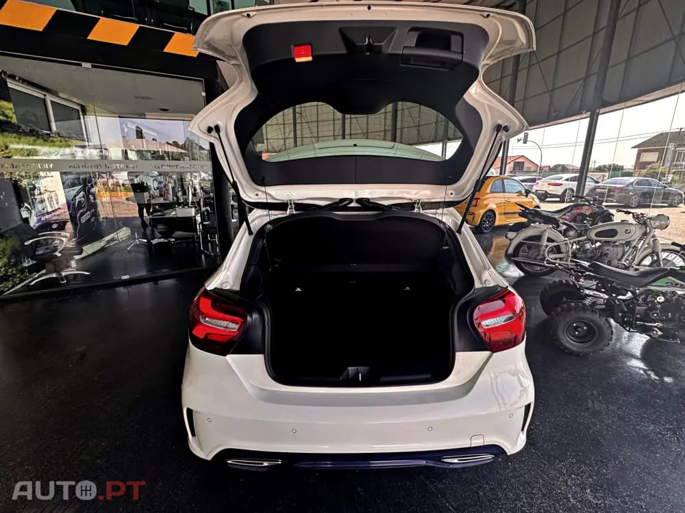 Mercedes-Benz A 180 d AMG Line Aut.