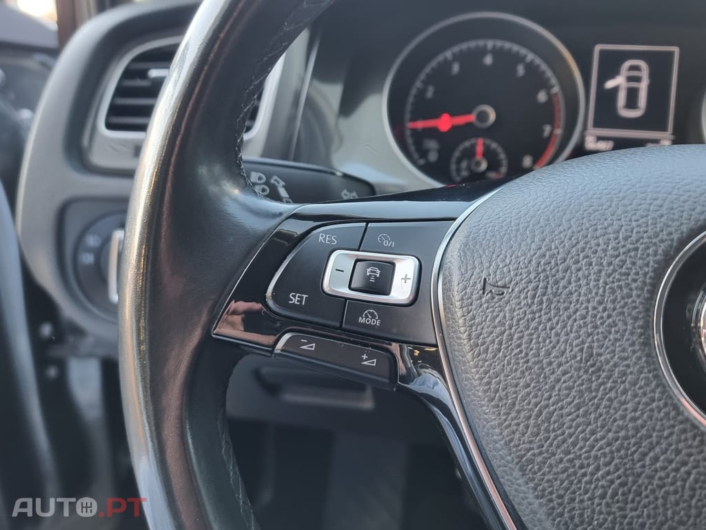 Volkswagen Golf 1.0 TSI Confortline