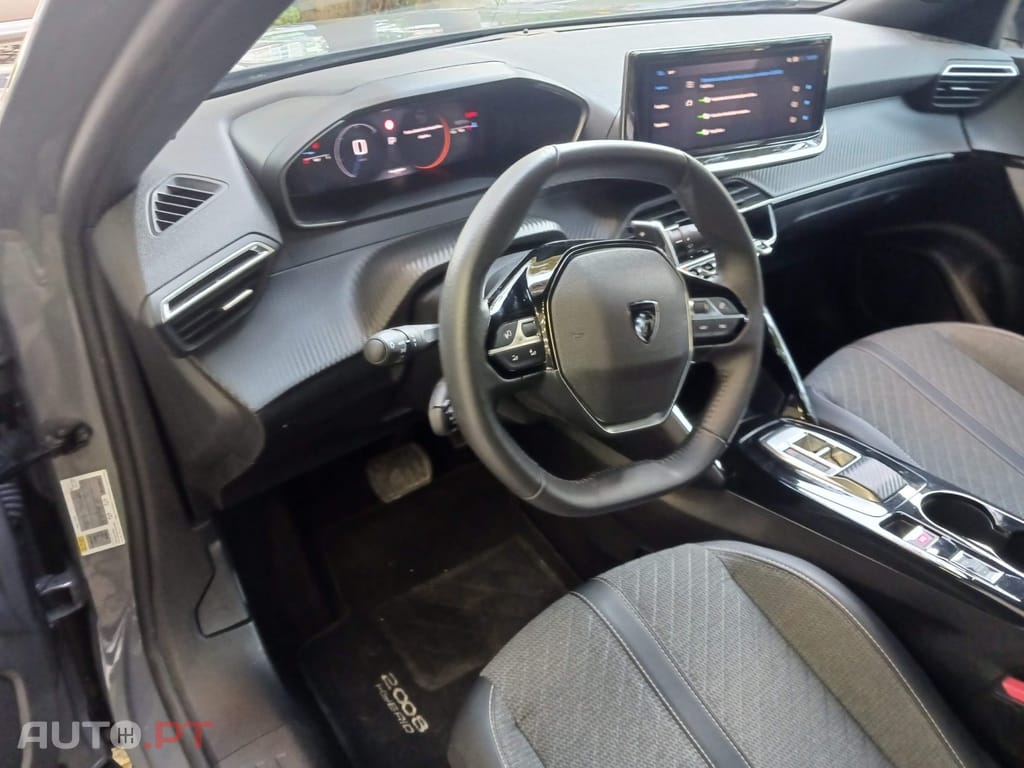 Peugeot 2008 1.2 Hybrid Allure e-DCS6