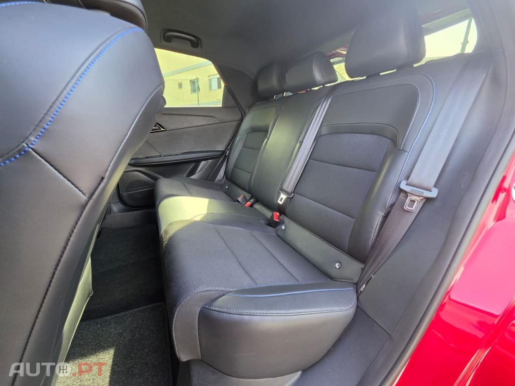 MG MG4 64 kWh XPower Luxury