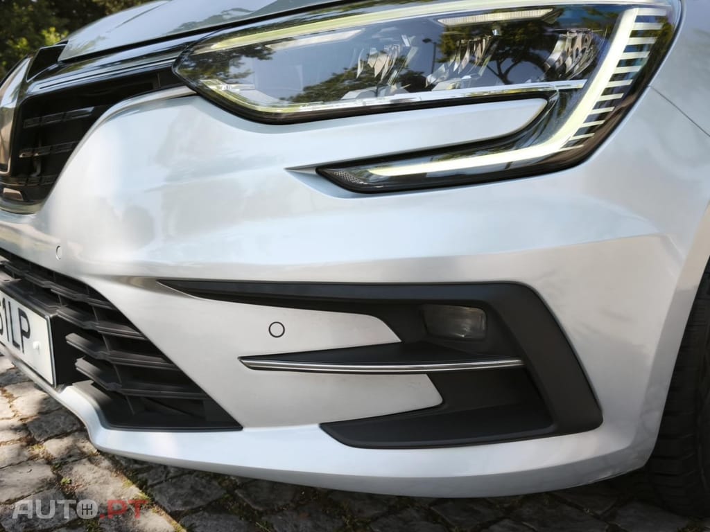 Renault Mégane Sport Tourer 1.5 Blue dCi Business — fotografia 3