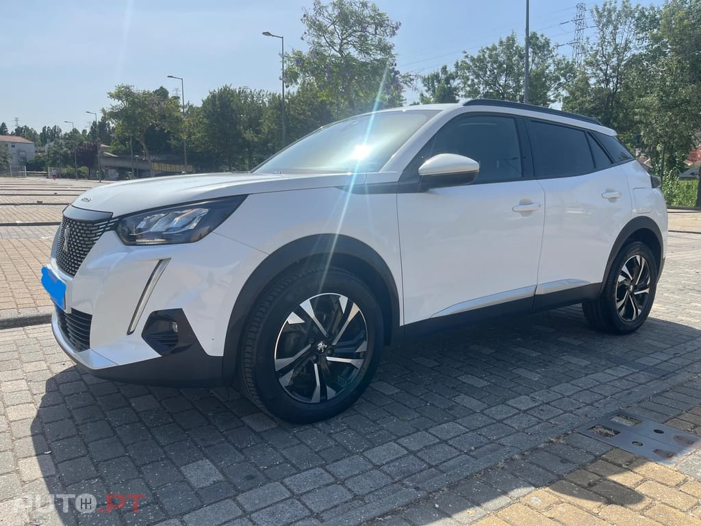 Peugeot 2008 1.2 PureTech Allure