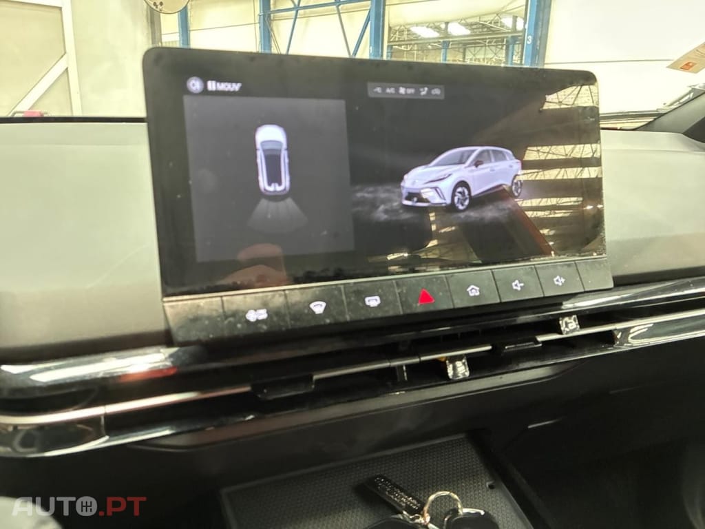 MG MG4 EV Standard 2WD