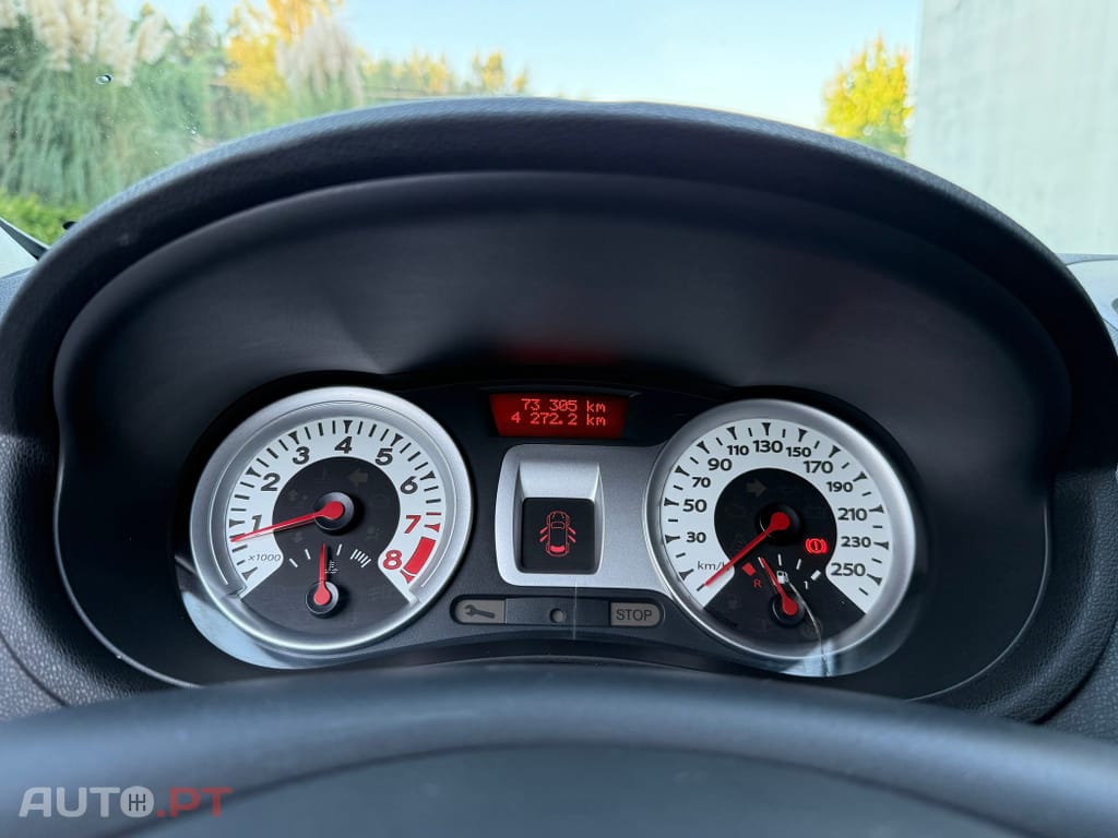 Renault Clio 1.6 16V 130 GT