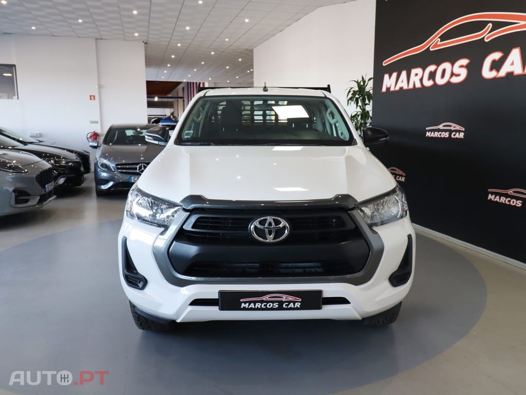 Toyota Hilux 2.4 D-4D 4WD CE CH