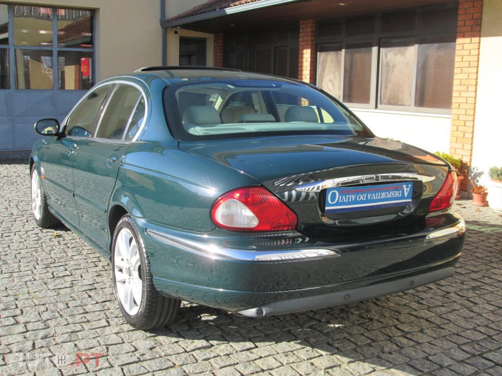 Jaguar X-Type 2.0 V6