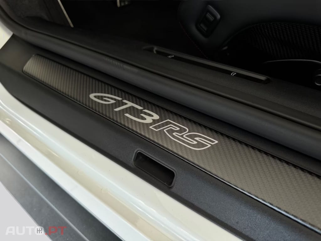 Porsche 992 GT3 RS 