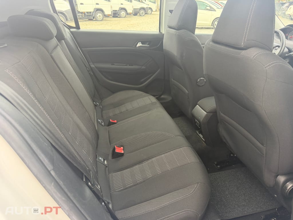 Peugeot 308 1.6 BlueHDi Allure