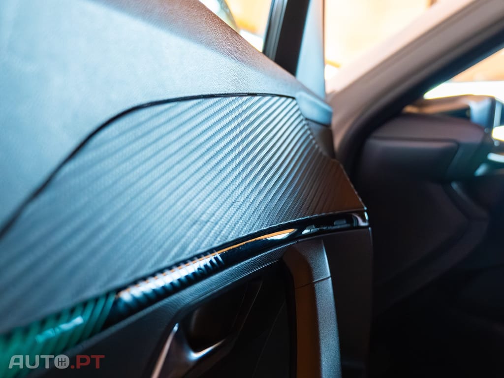 Peugeot 2008 1.2 PureTech Allure Pack EAT8