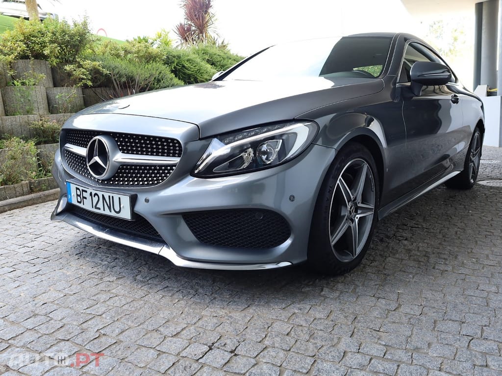 Mercedes-Benz C 180 Coupé AMG — fotografia 10