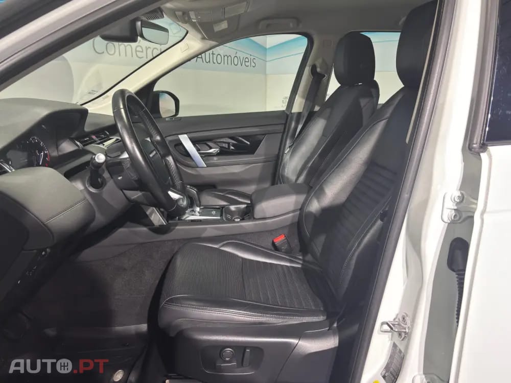 Land Rover Discovery Sport 1.5 I3 P300e AWD R-Dynamic SE