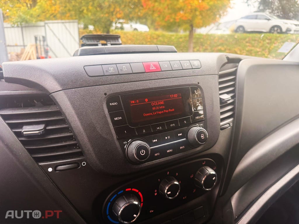 Iveco Daily 2.3 35S14 L5H2 18m3