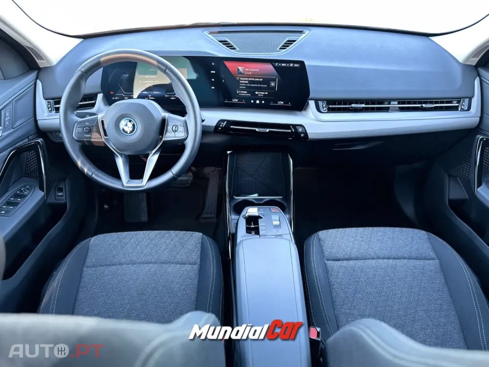 BMW iX2 eDrive20